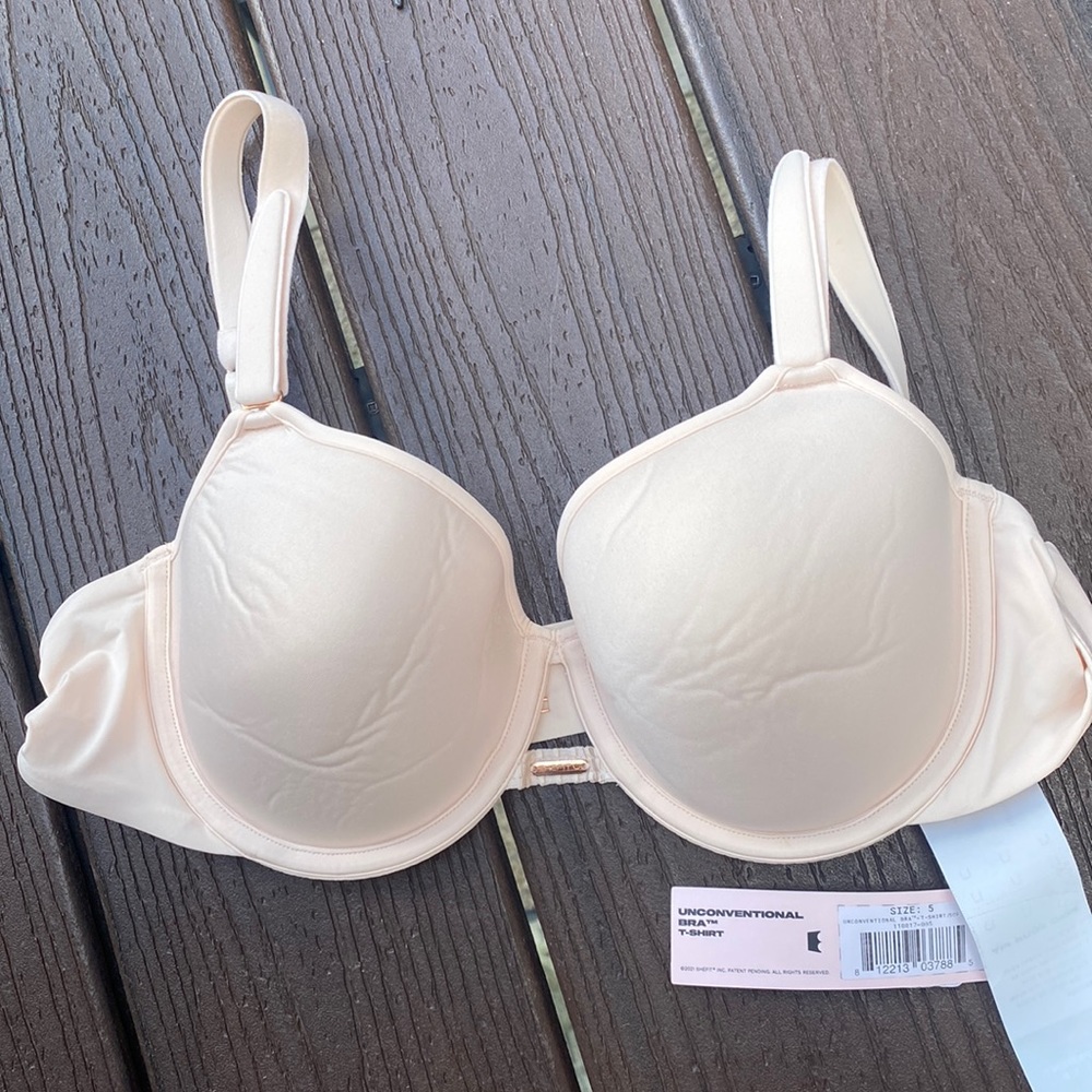 SHEFIT Women's Unconventional T-Shirt Bra soft pink size 5 adjustable 34D-32DD